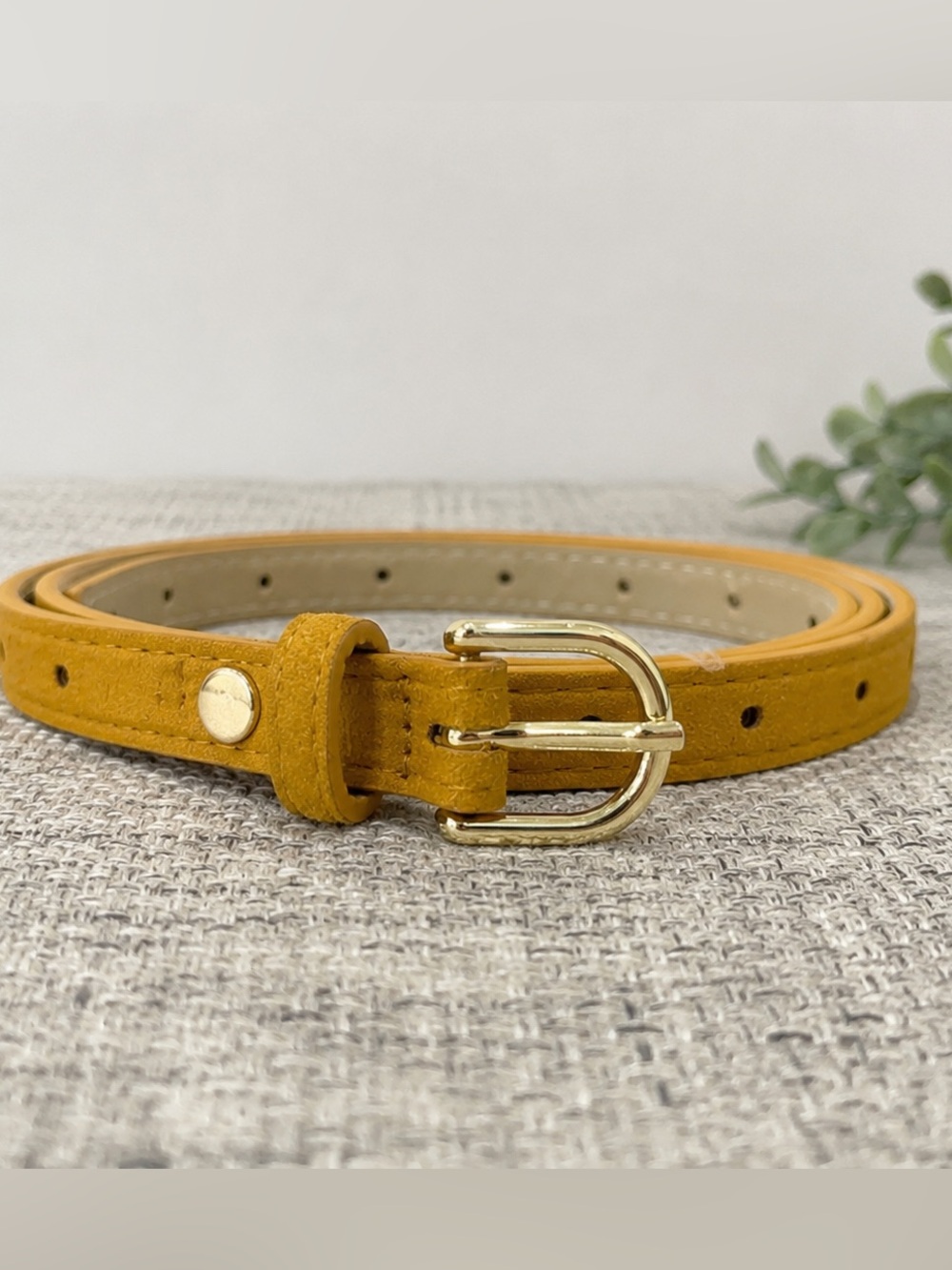 Madden Girl Mustard Yellow Skinny Belt Gold Tone Buckle Faux Suede Preppy medium